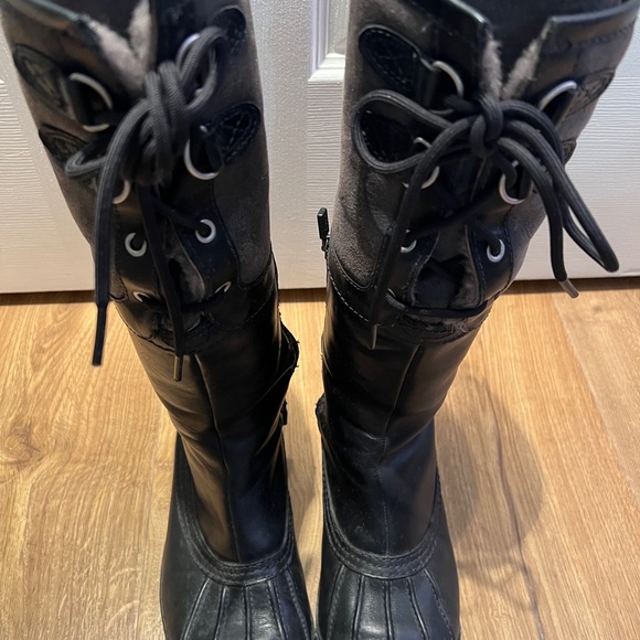 Ugg Black Women's Snow Boots - Picture 2 of 7